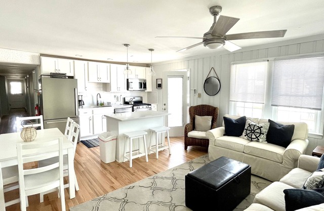 Ocean Views in Stone Harbor 3br near Beach and Windrift