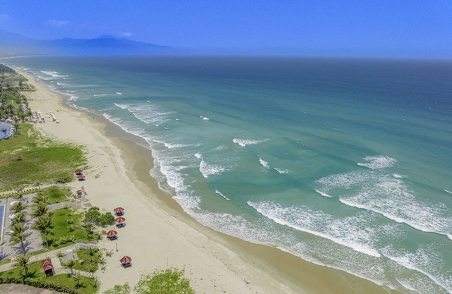 Ocean Waves Resort Cam Ranh