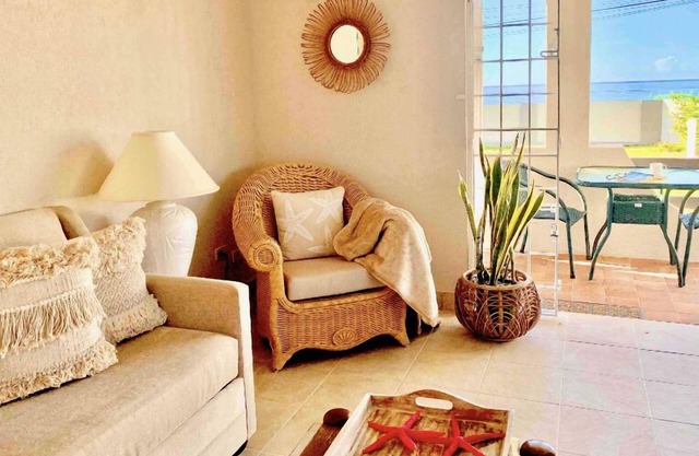 Oceanfacing One Bedroom Apt