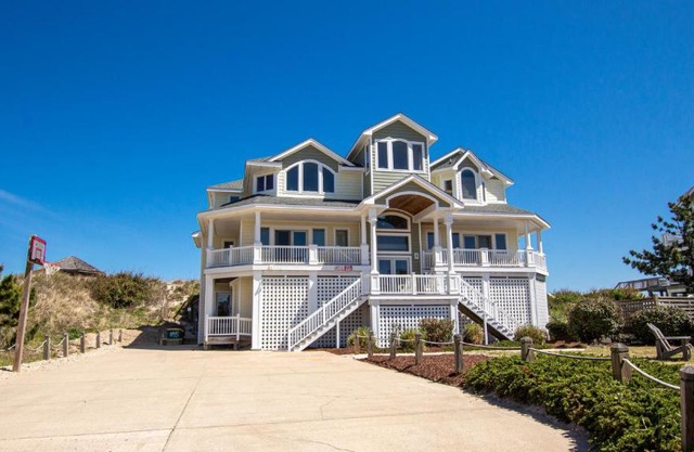 OCEANFRONT, 10 BRs, ELEV, Pool, Rec Rm, Theater Rm, Ocean Views, WL845, MacDaddy