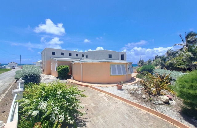 Oceanfront Apartment in Oistins