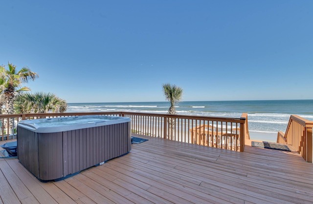 Oceanfront Escape on Wilbur Beach!