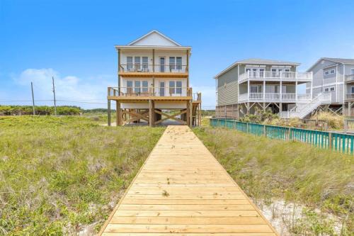 Oceanfront Luxury 4BR with Elevator sleeps 12
