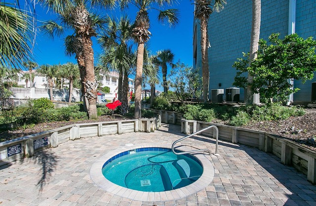 Oceanfront Luxury 2BR Condo New Rental