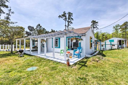 Oceanfront White Stone Cottage with Private Beach!