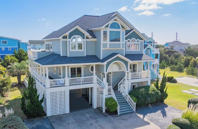 Oceanview Dog Friendly Home with Pool, Hot Tub, Elevator, Game and Media Rooms