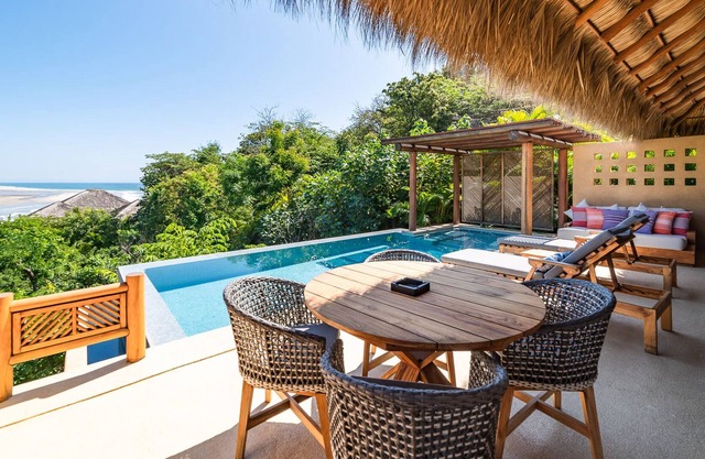 Oceanview W/ Theater Room & Exclusive Beach Access