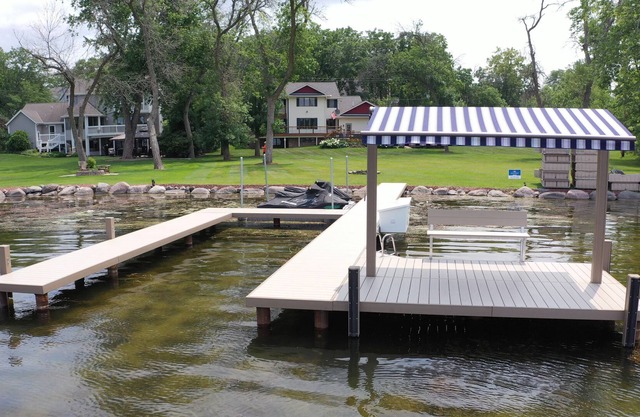 OKAUCHEE LAKE HOUSE HIDEAWAY