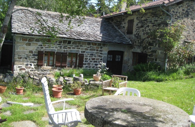 Old farm with view in hamlet