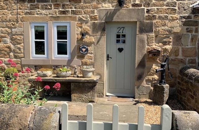 Old Horns Cottage -Beautiful Country Style, Close by to the picturesque Peak District