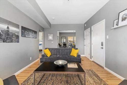 OLD LISTING 3818 Central Ave Entire