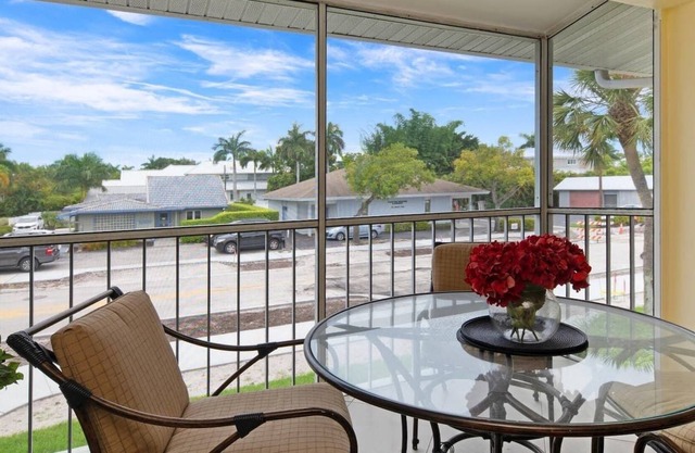 Olde Naples Estates