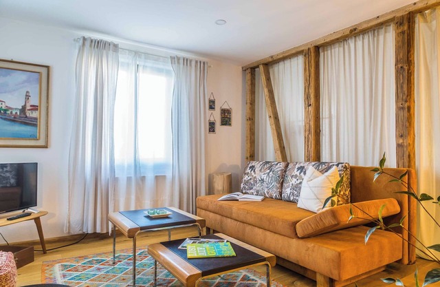 OLIVE Modern city apartment in the heart of the historic old town of Besigheim