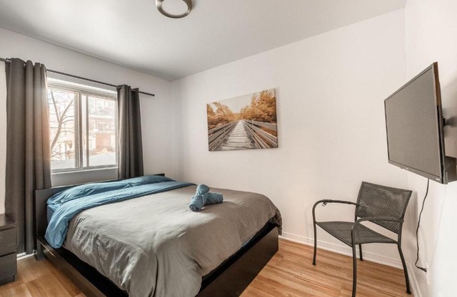 One bedroom apartment 10 min from downtown