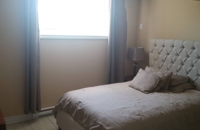 One Bedroom Fully Furnished Apt Gatineai, Quebec