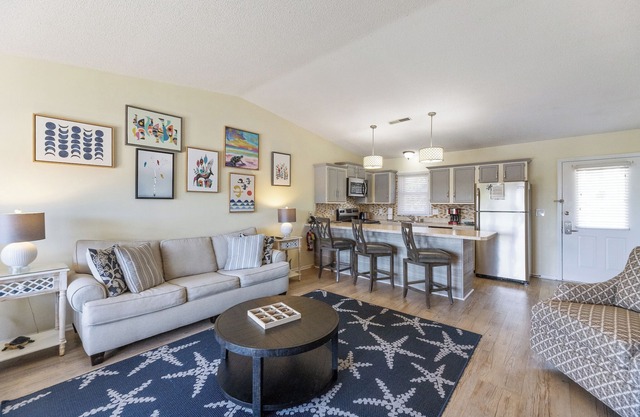 One Bedroom Harbor View Condo