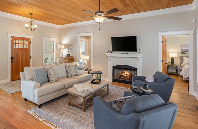 One Story Luxury near Hendersonville & the Biltmore!