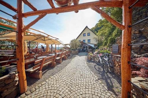 Onkel Toms Hütte, Weingut Friedhelm Lenz