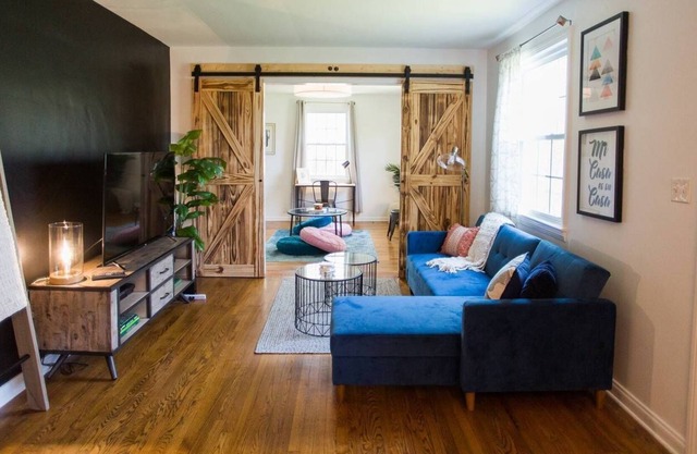 Only 4 Miles to Downtown - Group Friendly Home