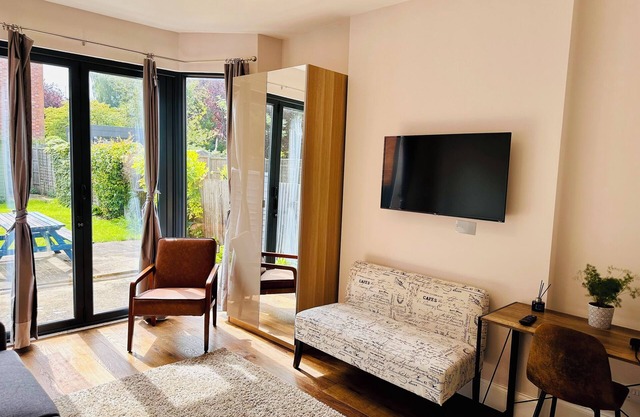 Opulent 4-bed house in Harrow