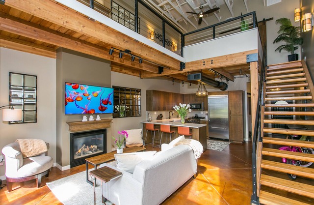 Orenco Station Executive Loft