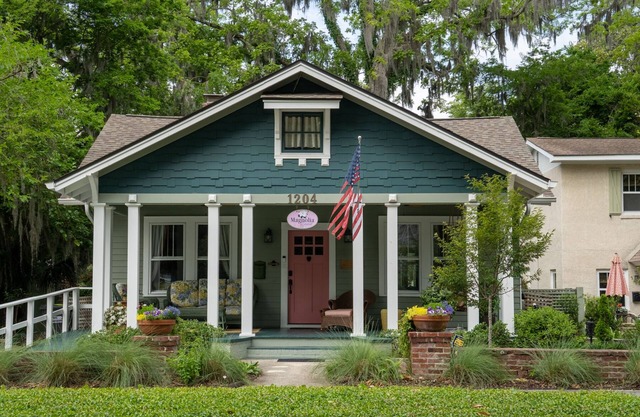 Original Craftsman Cottage