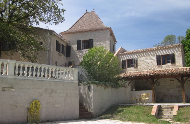 Originally built in medieval times the villa offers beautiful Quercy views