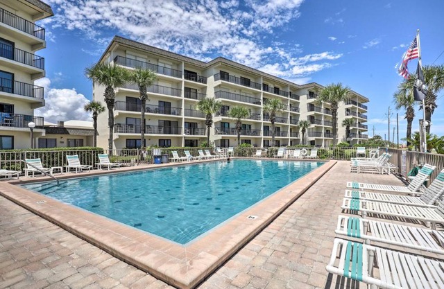 Ormond Beach Condo with Balcony and Views