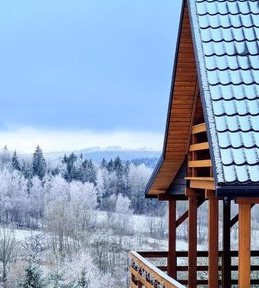 Osada Sierpnica - Uroczy dom z kominkiem i balią w Górach Sowich