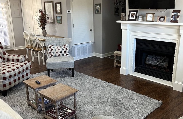 Our apartment is walkable to all the Bulldog sports locations and the campus!