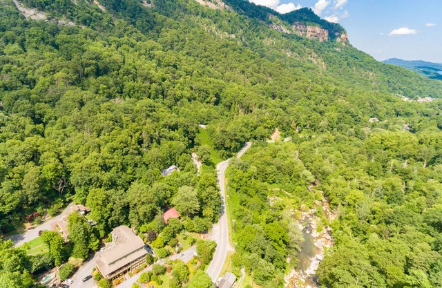 Our Front door neighbor—Chimney Rock 140