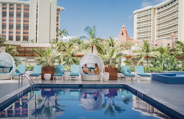 OUTRIGGER Waikiki Beachcomber Hotel