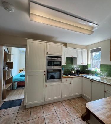 Oxford 2-Bedroom Flat 3 Beds Free Parking next to Park Ideal location