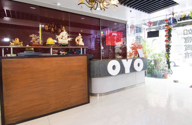 OYO 416 Lucky Hotel