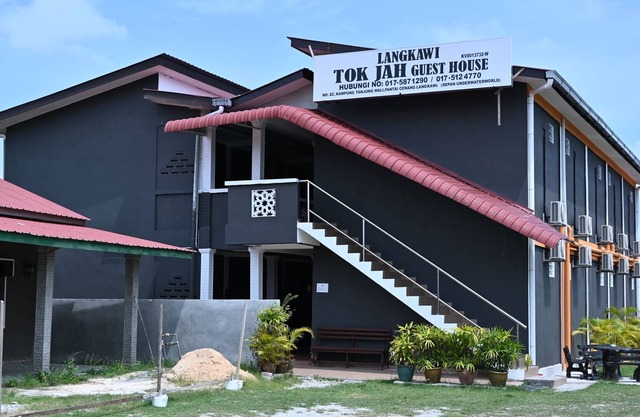 OYO 43986 Tok Jah Guest House