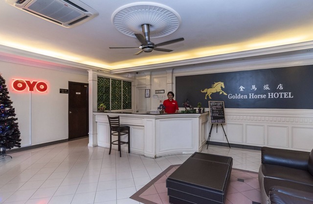 OYO 44027 Golden Horse Hotel