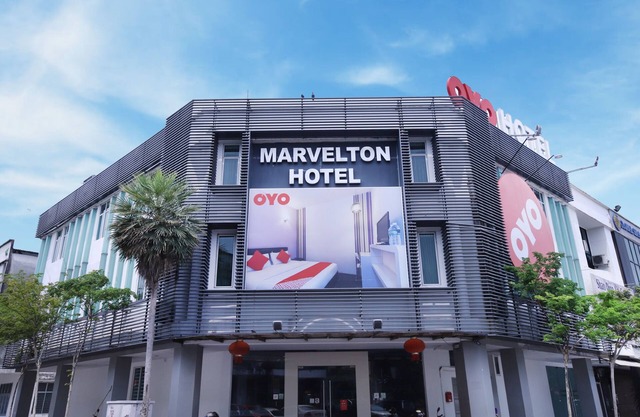 OYO 442 Marvelton Hotel
