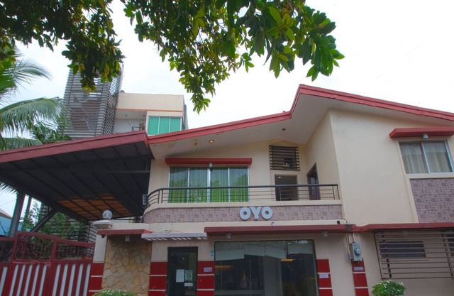 OYO 655 Mambaling Pension