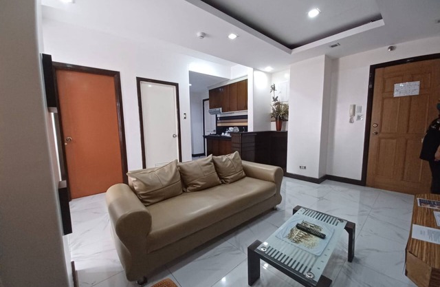 OYO 908 153 Silverio Suites