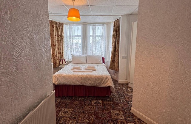 OYO Delton Hotel Blackpool Pleasure Beach