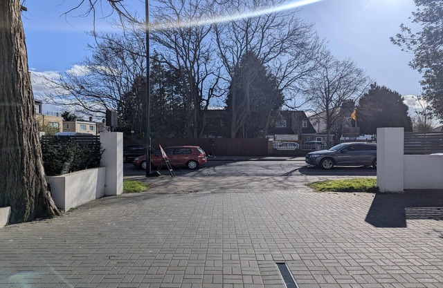 OYO Firs Lodge London Heathrow| Standard Double