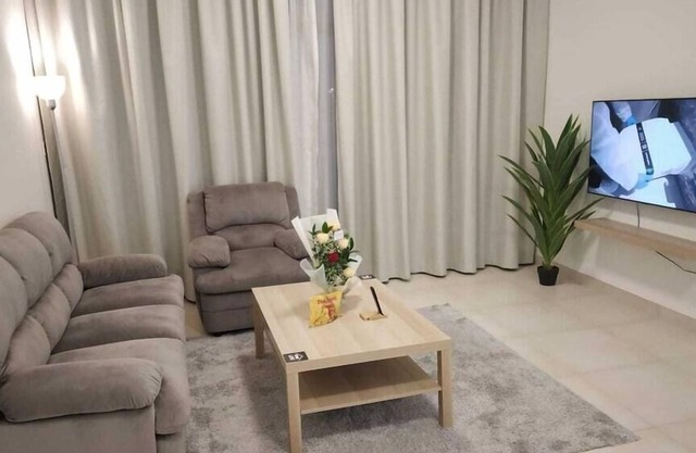 OYO HOME 1383 Luxury 1 BHK With Balcony