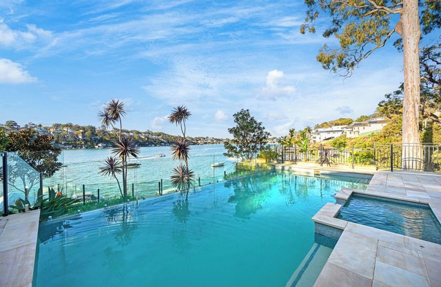 Oyster Bay · Luxury House Pier & Seaview