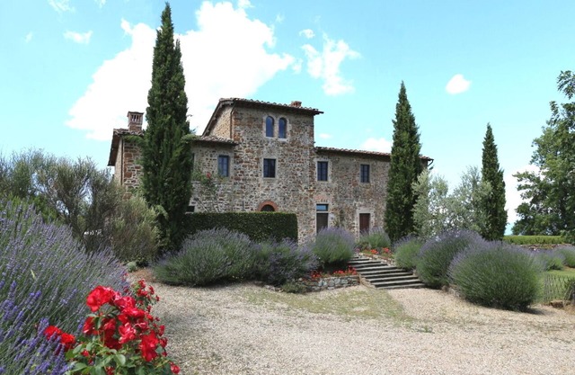 Private villa with swimming pool in Chianti, Tuscany