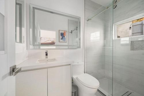 Pacific Coast Suites - Oceanfront Living