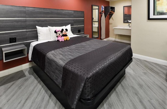 Pacific Inn Anaheim