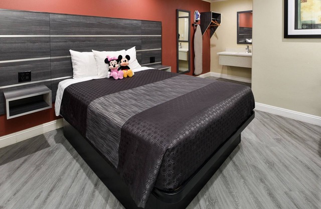 Pacific Inn Anaheim
