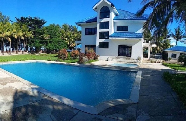 Pagudpud Secluded "Self Catering" Beachfront Villa with Main & Kiddie pools