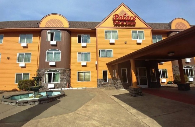 Palace Inn Suites Lincoln City