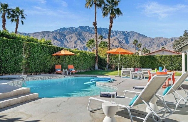 Palm Springs Oasis - Palm Springs Perfection: Relax, Play & Recharge in Your Own Oasis